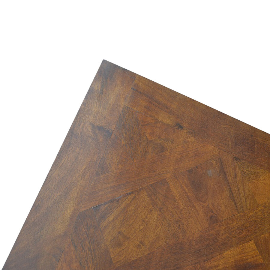 Kwadratowy stolik kawowy z litego drewna toczonego na nogach
