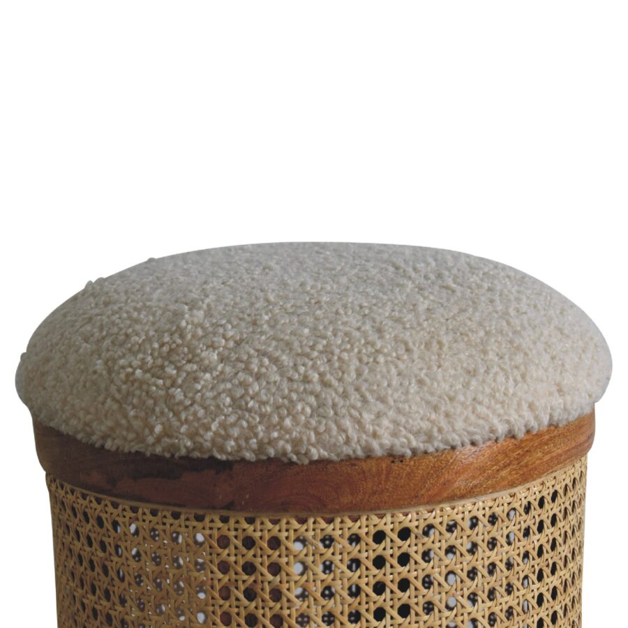 in3460 Rattan-Fußhocker mit Bouclé-Sitz