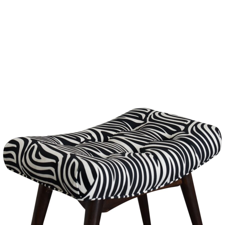 in1713 zebra print curved bench