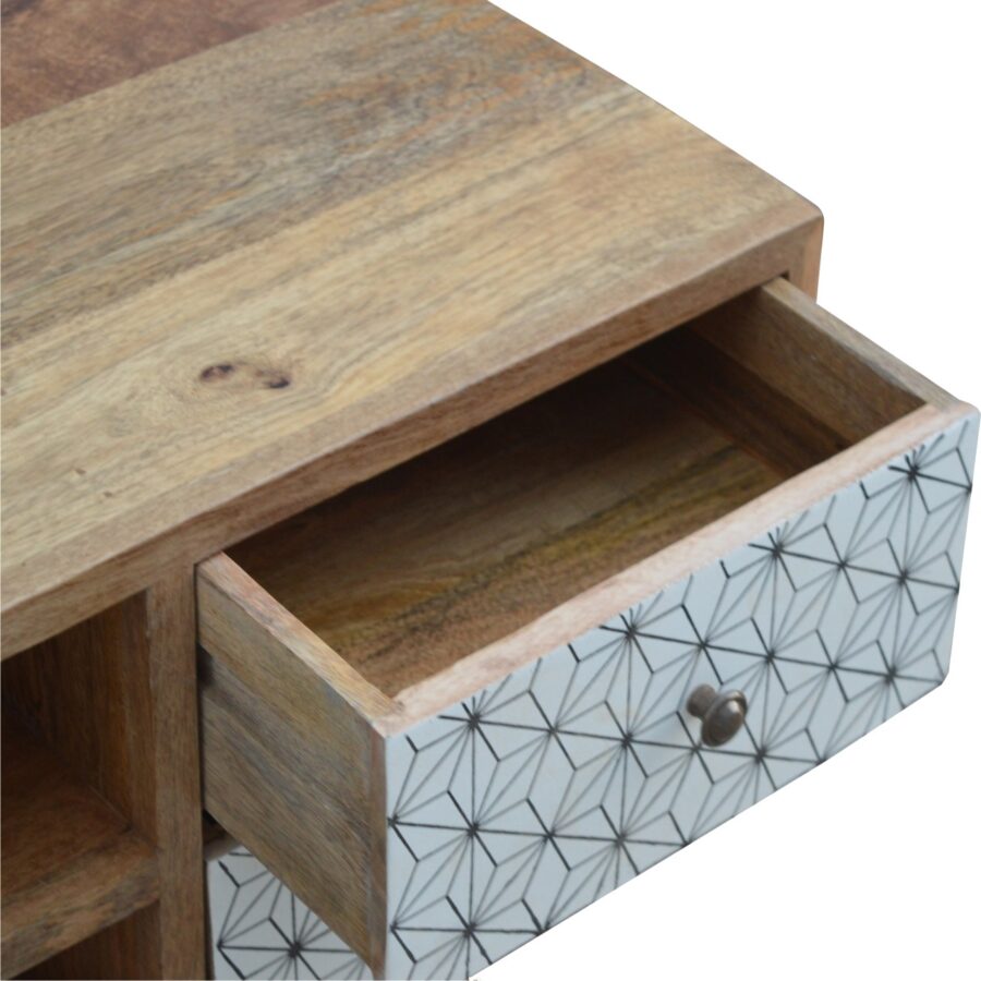prima entertainment unit
