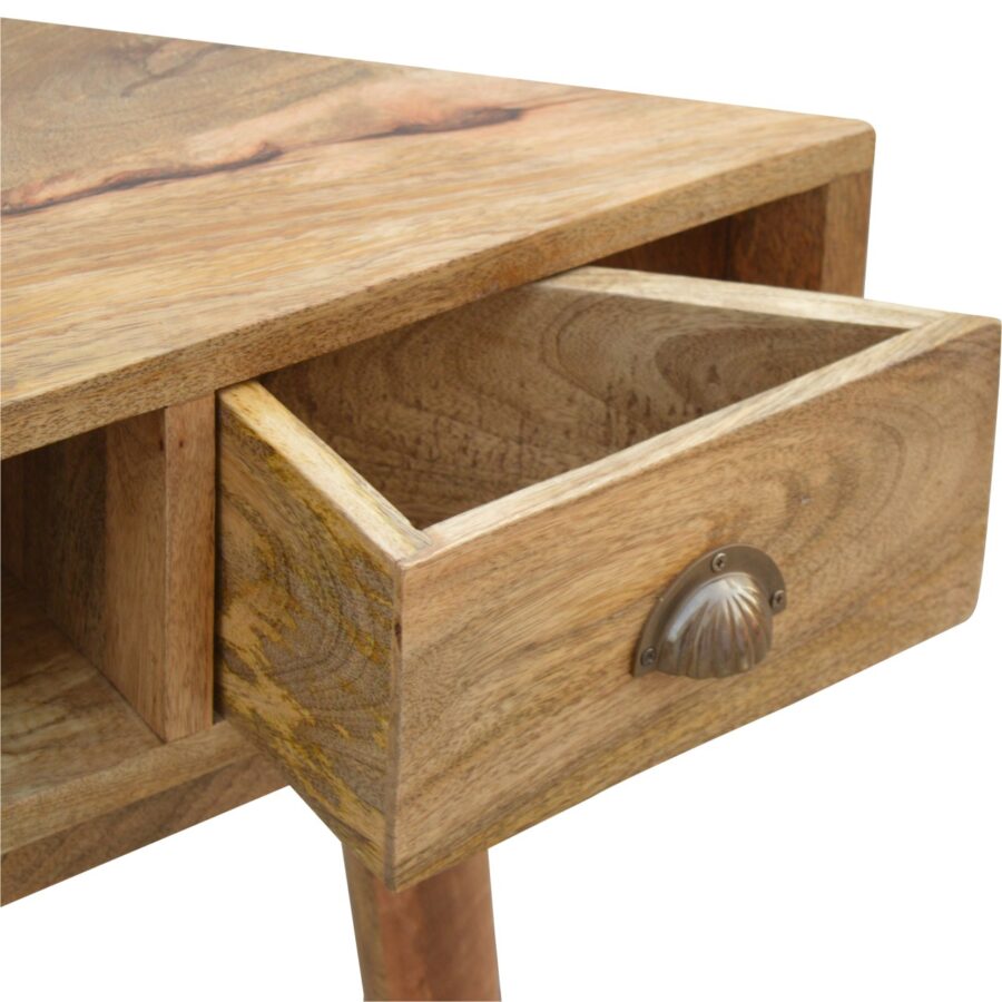 rohový psací stůl z masivního dřeva