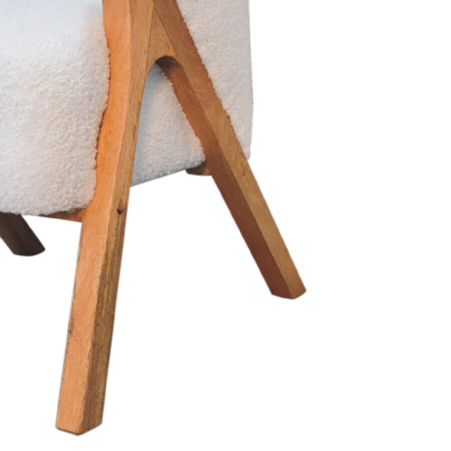 in3534 białe minimalistyczne krzesło boucle
