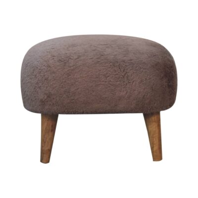 Pouf in tessuto marrone con gambe in legno.