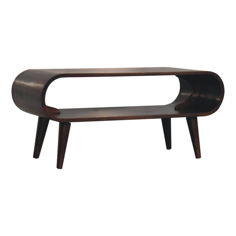 Table basse moderne en bois de forme et pieds ovales.